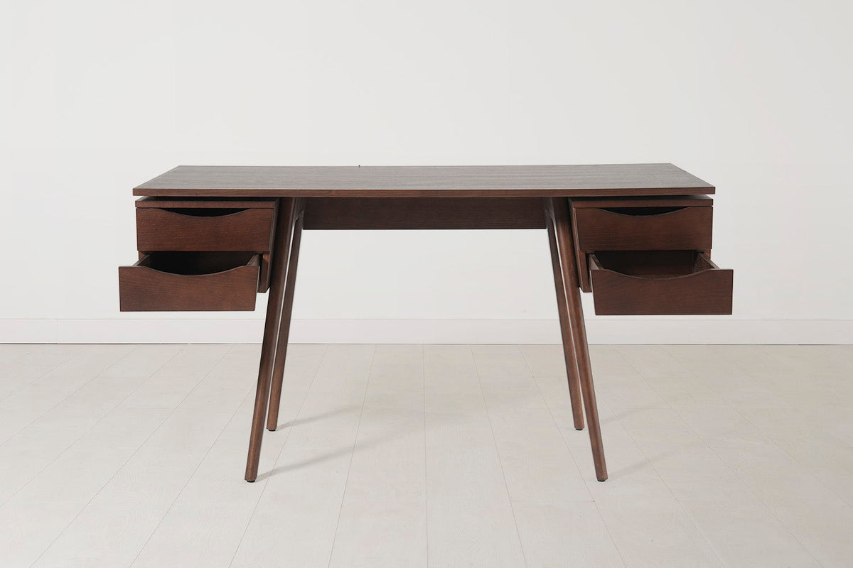 Schreibtisch 03, Nussbaum