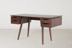 Schreibtisch 03, Nussbaum