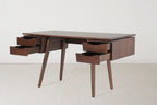 Schreibtisch 03, Nussbaum