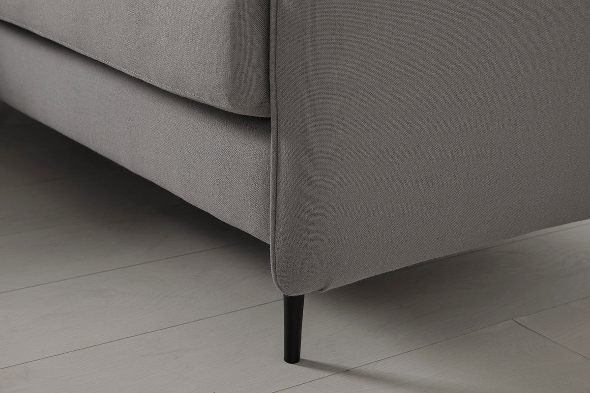 Modell 19 3-Sitzer Sofa mit Ottoman, Risso