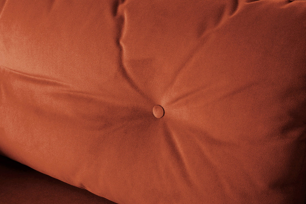 Modell 19 3-Sitzer Sofa mit Recamiere rechts, Ziegelrot