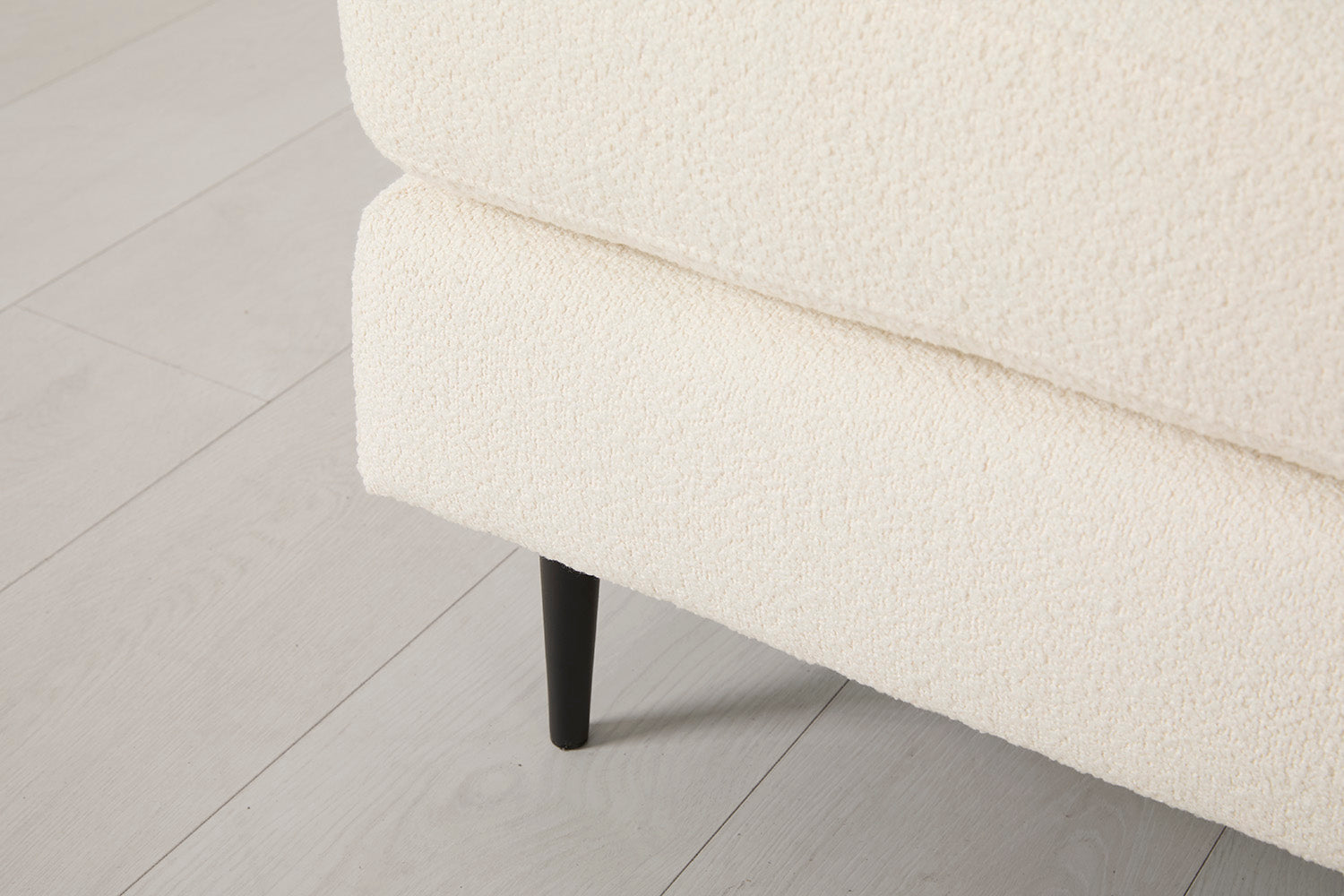 Modell 19 Ottoman, Elfenbein