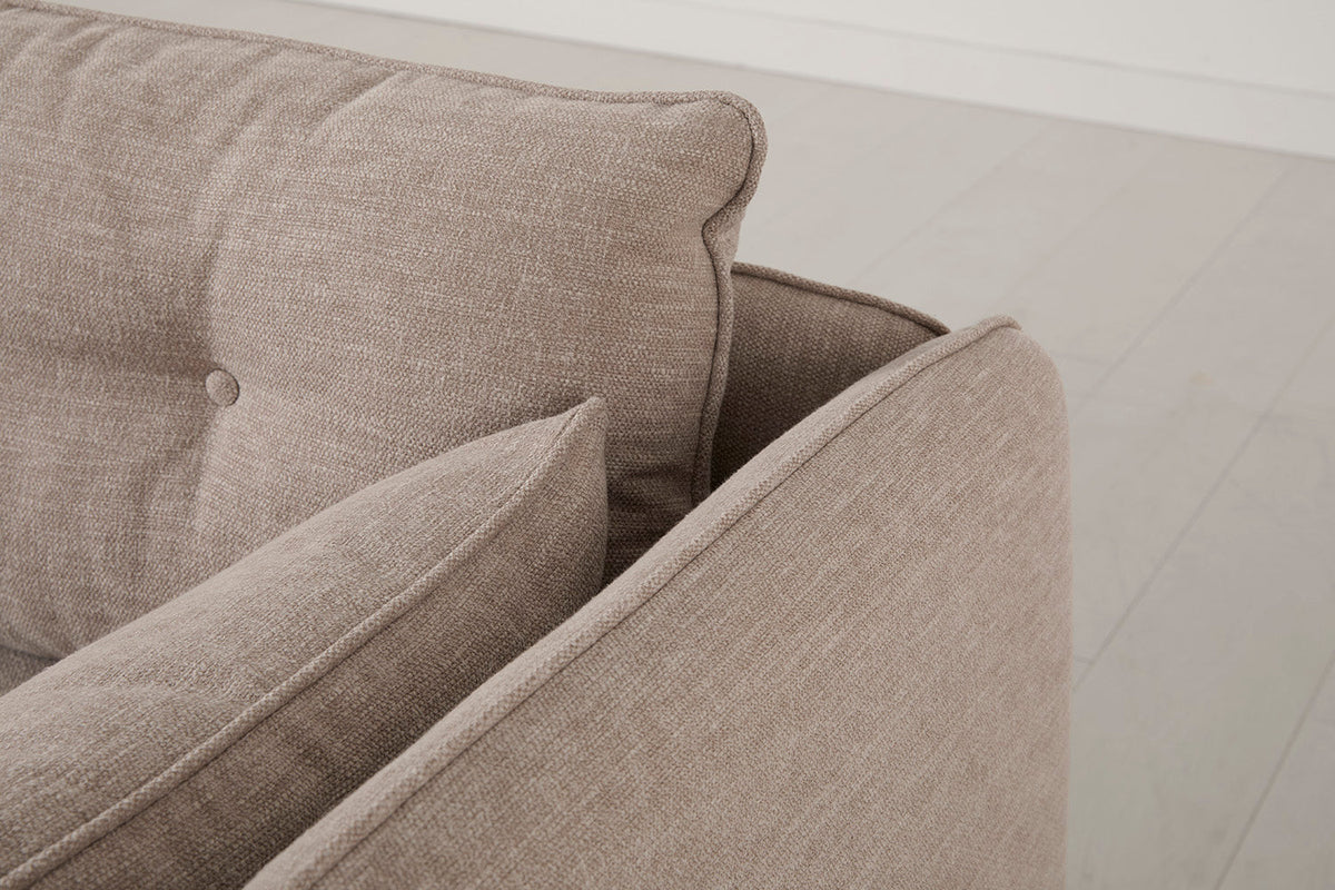 Modell 19 3-Sitzer Sofa mit rechter Chaise, Pumice